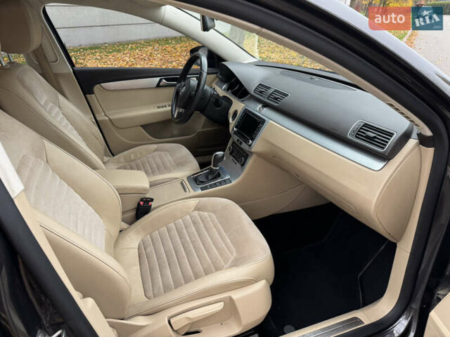 Коричневый Фольксваген Пассат, объемом двигателя 2 л и пробегом 290 тыс. км за 10500 $, фото 10 на Automoto.ua