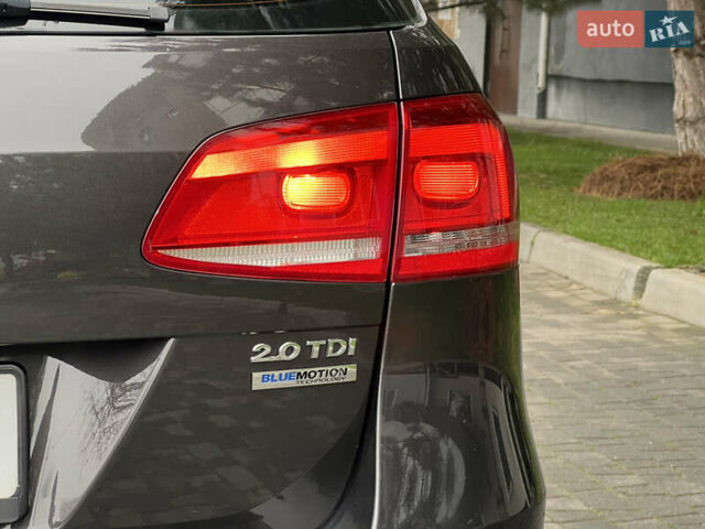 Коричневий Фольксваген Пассат, об'ємом двигуна 2 л та пробігом 287 тис. км за 10500 $, фото 17 на Automoto.ua