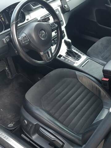 Коричневый Фольксваген Пассат, объемом двигателя 0 л и пробегом 235 тыс. км за 11700 $, фото 11 на Automoto.ua