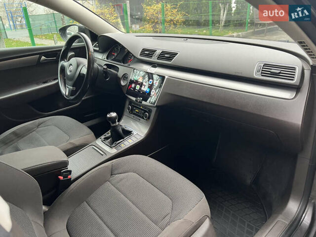 Коричневий Фольксваген Пассат, об'ємом двигуна 2 л та пробігом 287 тис. км за 10500 $, фото 24 на Automoto.ua