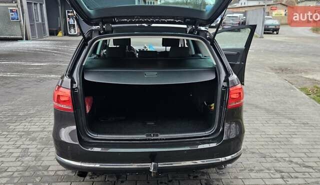 Коричневый Фольксваген Пассат, объемом двигателя 1.39 л и пробегом 230 тыс. км за 9800 $, фото 18 на Automoto.ua