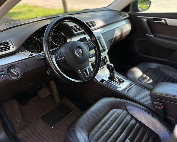 Коричневый Фольксваген Пассат, объемом двигателя 1.97 л и пробегом 337 тыс. км за 12300 $, фото 11 на Automoto.ua