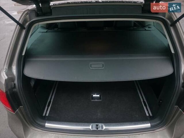 Коричневый Фольксваген Пассат, объемом двигателя 2 л и пробегом 216 тыс. км за 12200 $, фото 63 на Automoto.ua