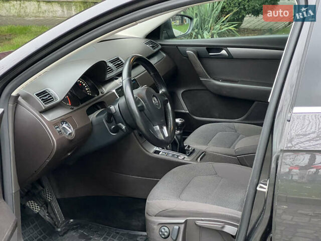 Коричневий Фольксваген Пассат, об'ємом двигуна 2 л та пробігом 287 тис. км за 10500 $, фото 21 на Automoto.ua
