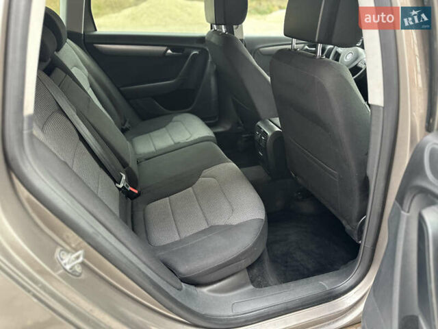 Коричневий Фольксваген Пассат, об'ємом двигуна 1.4 л та пробігом 250 тис. км за 4999 $, фото 25 на Automoto.ua