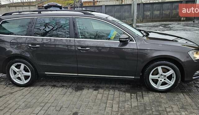 Коричневый Фольксваген Пассат, объемом двигателя 1.39 л и пробегом 230 тыс. км за 9800 $, фото 6 на Automoto.ua