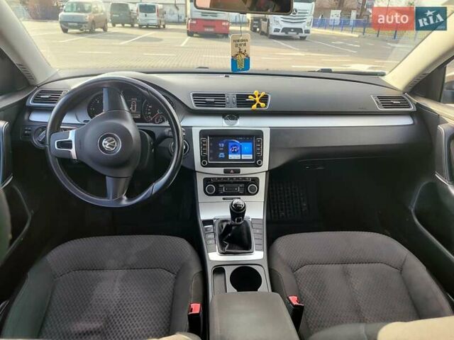 Коричневий Фольксваген Пассат, об'ємом двигуна 1.6 л та пробігом 245 тис. км за 9500 $, фото 12 на Automoto.ua