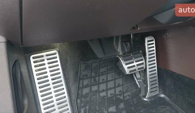 Коричневый Фольксваген Пассат, объемом двигателя 1.97 л и пробегом 243 тыс. км за 10999 $, фото 15 на Automoto.ua