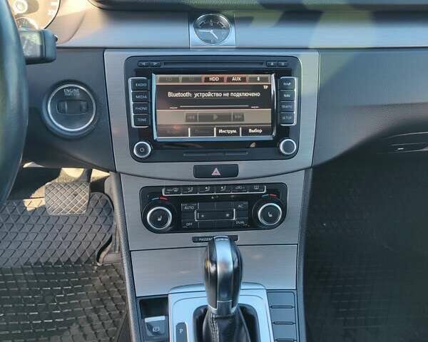 Коричневый Фольксваген Пассат, объемом двигателя 1.8 л и пробегом 251 тыс. км за 9200 $, фото 15 на Automoto.ua