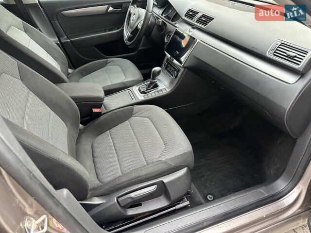 Коричневий Фольксваген Пассат, об'ємом двигуна 1.4 л та пробігом 250 тис. км за 4999 $, фото 31 на Automoto.ua