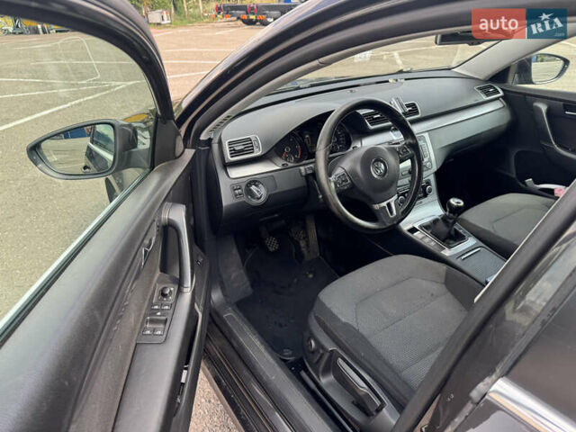 Коричневый Фольксваген Пассат, объемом двигателя 1.6 л и пробегом 238 тыс. км за 8500 $, фото 17 на Automoto.ua