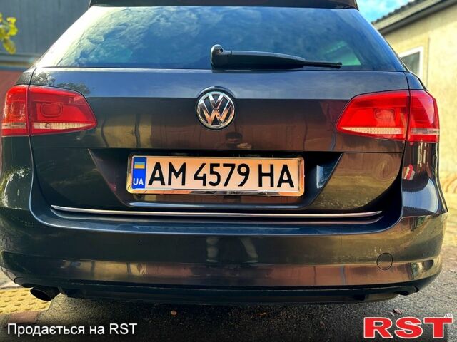 Коричневый Фольксваген Пассат, объемом двигателя 1.6 л и пробегом 265 тыс. км за 9200 $, фото 4 на Automoto.ua