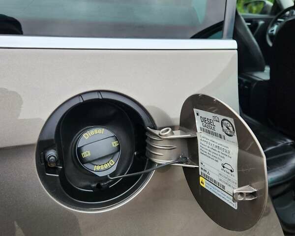 Коричневый Фольксваген Пассат, объемом двигателя 2 л и пробегом 238 тыс. км за 10800 $, фото 65 на Automoto.ua