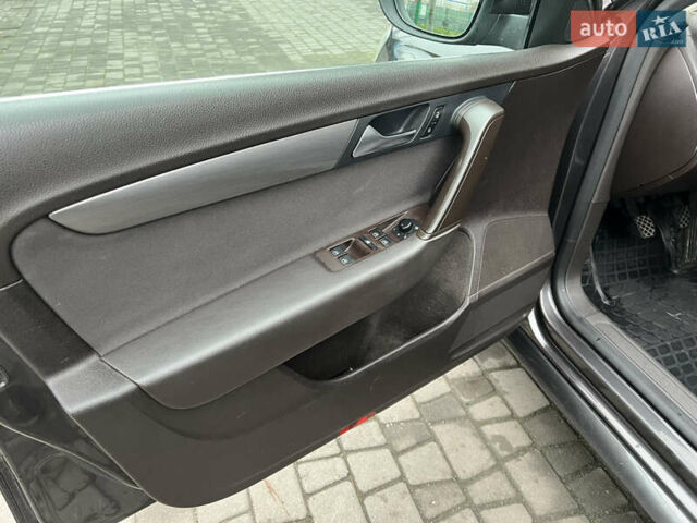 Коричневий Фольксваген Пассат, об'ємом двигуна 2 л та пробігом 287 тис. км за 10500 $, фото 28 на Automoto.ua