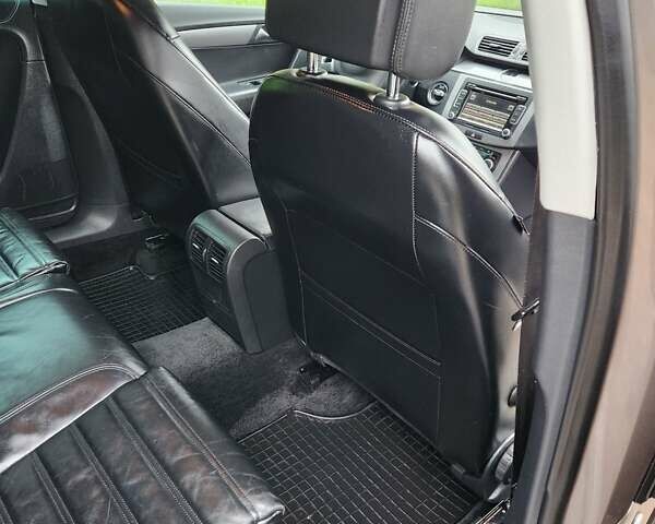 Коричневый Фольксваген Пассат, объемом двигателя 2 л и пробегом 238 тыс. км за 10800 $, фото 66 на Automoto.ua