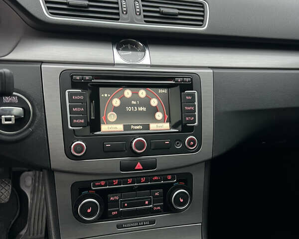 Коричневый Фольксваген Пассат, объемом двигателя 1.97 л и пробегом 309 тыс. км за 9700 $, фото 15 на Automoto.ua