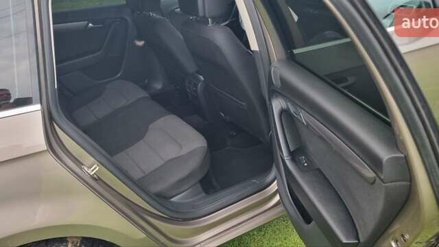 Коричневый Фольксваген Пассат, объемом двигателя 1.8 л и пробегом 214 тыс. км за 9000 $, фото 7 на Automoto.ua