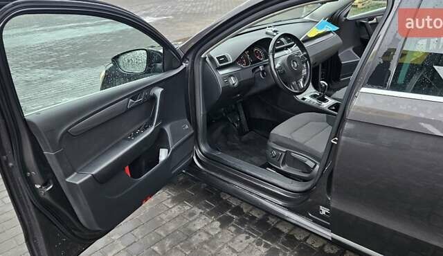 Коричневый Фольксваген Пассат, объемом двигателя 1.39 л и пробегом 230 тыс. км за 9800 $, фото 22 на Automoto.ua