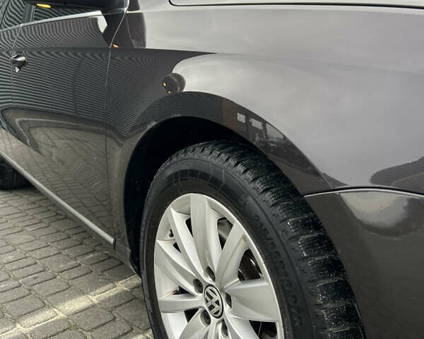 Коричневый Фольксваген Пассат, объемом двигателя 1.97 л и пробегом 309 тыс. км за 9700 $, фото 30 на Automoto.ua