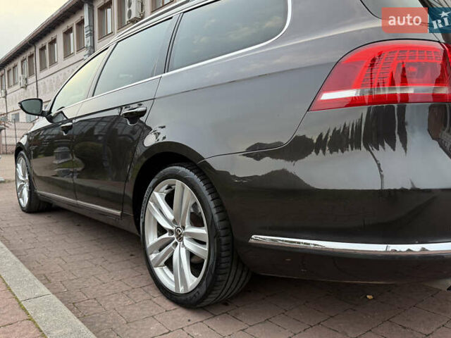 Коричневый Фольксваген Пассат, объемом двигателя 2 л и пробегом 197 тыс. км за 12950 $, фото 66 на Automoto.ua