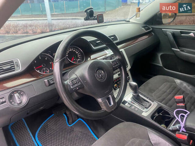 Коричневый Фольксваген Пассат, объемом двигателя 1.97 л и пробегом 313 тыс. км за 9400 $, фото 17 на Automoto.ua