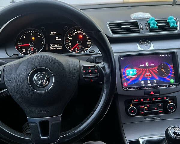 Коричневый Фольксваген Пассат, объемом двигателя 1.97 л и пробегом 297 тыс. км за 10400 $, фото 9 на Automoto.ua