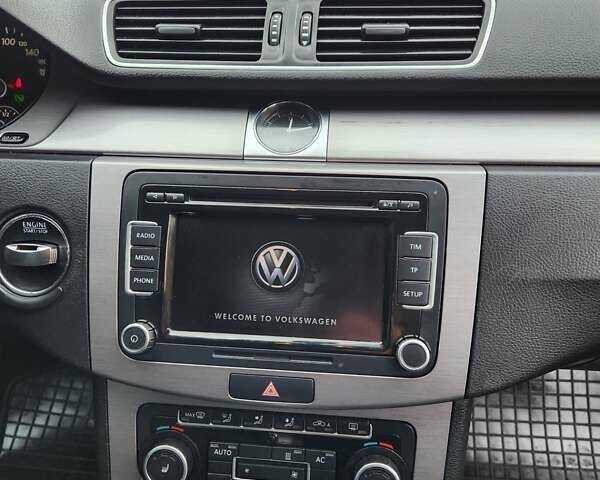 Коричневый Фольксваген Пассат, объемом двигателя 2 л и пробегом 238 тыс. км за 10800 $, фото 49 на Automoto.ua