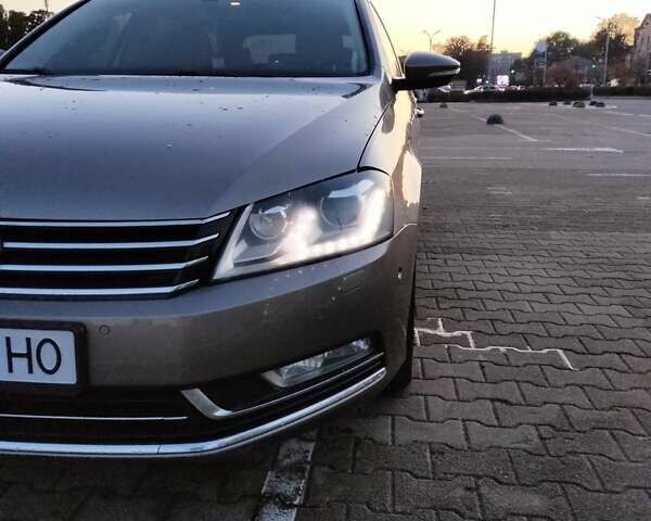 Коричневый Фольксваген Пассат, объемом двигателя 2 л и пробегом 291 тыс. км за 11500 $, фото 2 на Automoto.ua