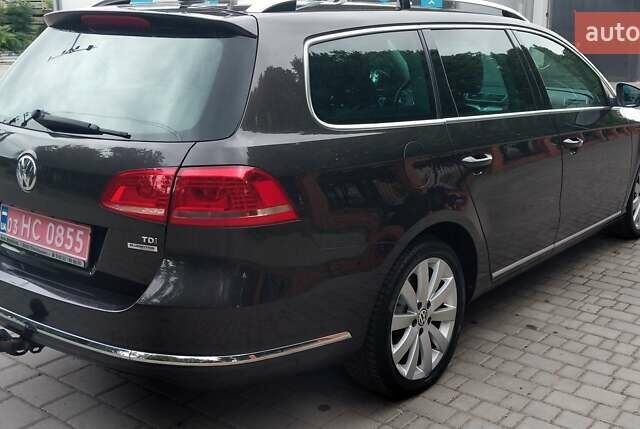 Коричневый Фольксваген Пассат, объемом двигателя 0 л и пробегом 235 тыс. км за 11700 $, фото 2 на Automoto.ua