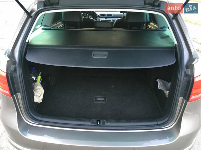 Коричневий Фольксваген Пассат, об'ємом двигуна 1.98 л та пробігом 228 тис. км за 9500 $, фото 7 на Automoto.ua