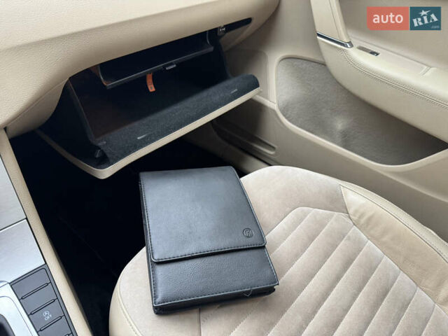 Коричневый Фольксваген Пассат, объемом двигателя 2 л и пробегом 290 тыс. км за 10500 $, фото 17 на Automoto.ua