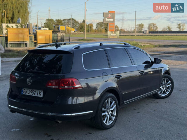 Коричневий Фольксваген Пассат, об'ємом двигуна 2 л та пробігом 309 тис. км за 10500 $, фото 3 на Automoto.ua