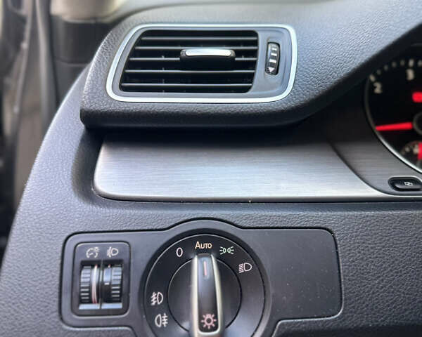 Коричневый Фольксваген Пассат, объемом двигателя 1.97 л и пробегом 298 тыс. км за 9800 $, фото 16 на Automoto.ua