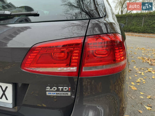 Коричневый Фольксваген Пассат, объемом двигателя 2 л и пробегом 290 тыс. км за 10500 $, фото 26 на Automoto.ua