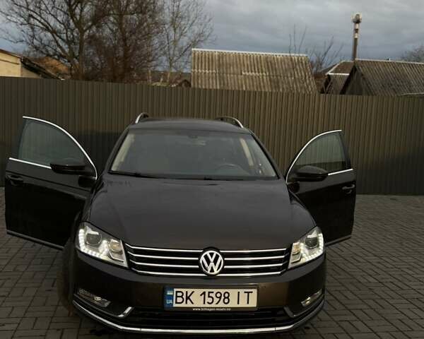 Коричневый Фольксваген Пассат, объемом двигателя 1.6 л и пробегом 216 тыс. км за 9200 $, фото 1 на Automoto.ua