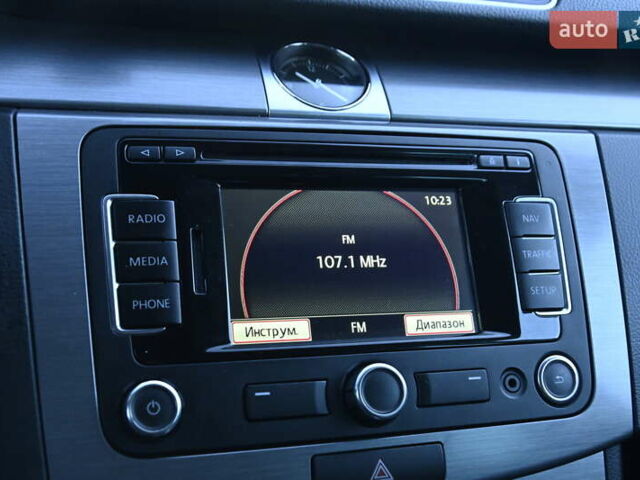 Коричневый Фольксваген Пассат, объемом двигателя 1.4 л и пробегом 217 тыс. км за 8800 $, фото 23 на Automoto.ua