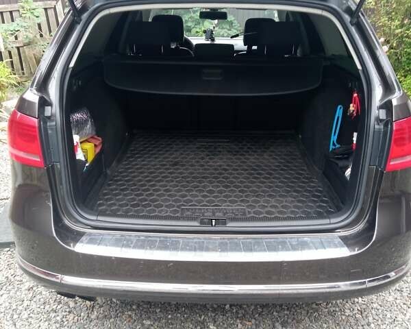 Коричневый Фольксваген Пассат, объемом двигателя 1.97 л и пробегом 236 тыс. км за 9000 $, фото 9 на Automoto.ua