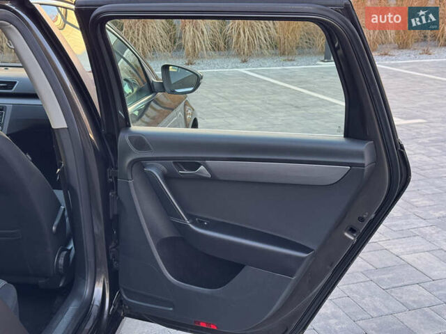 Коричневий Фольксваген Пассат, об'ємом двигуна 1.97 л та пробігом 239 тис. км за 12800 $, фото 25 на Automoto.ua