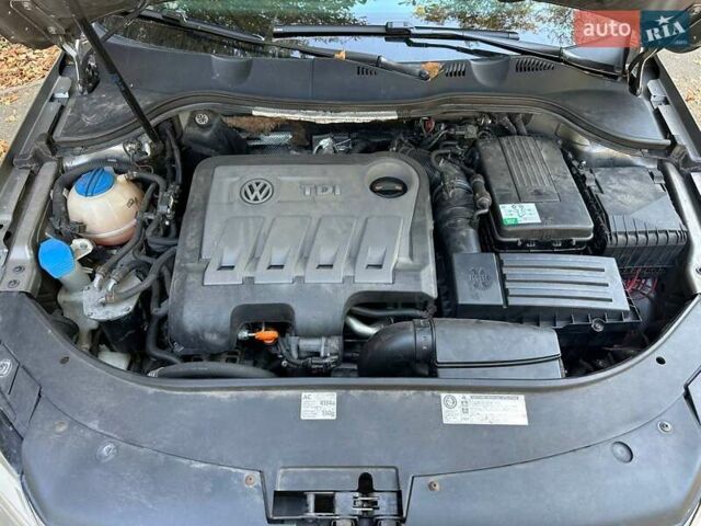 Коричневый Фольксваген Пассат, объемом двигателя 1.97 л и пробегом 256 тыс. км за 12850 $, фото 28 на Automoto.ua