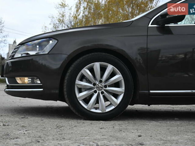 Коричневый Фольксваген Пассат, объемом двигателя 1.4 л и пробегом 217 тыс. км за 8800 $, фото 4 на Automoto.ua