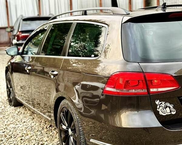 Коричневий Фольксваген Пассат, об'ємом двигуна 2 л та пробігом 267 тис. км за 10999 $, фото 92 на Automoto.ua