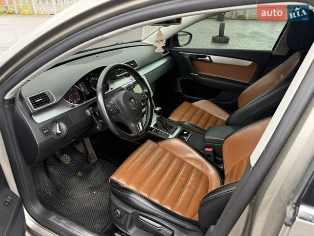 Коричневый Фольксваген Пассат, объемом двигателя 1.6 л и пробегом 285 тыс. км за 10200 $, фото 8 на Automoto.ua