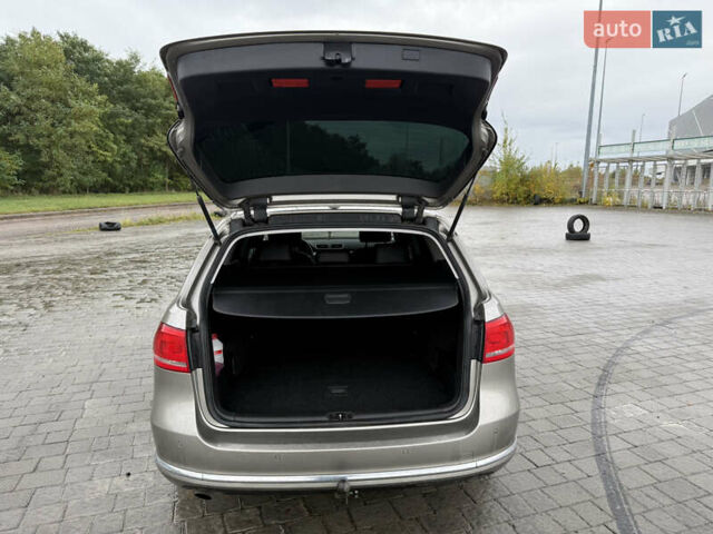 Коричневый Фольксваген Пассат, объемом двигателя 1.6 л и пробегом 285 тыс. км за 10200 $, фото 6 на Automoto.ua