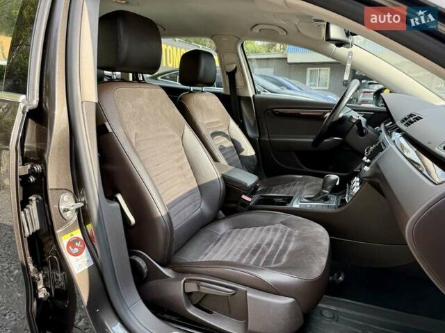 Коричневый Фольксваген Пассат, объемом двигателя 1.8 л и пробегом 165 тыс. км за 10500 $, фото 10 на Automoto.ua