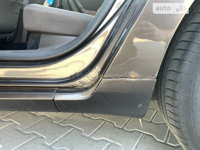 Коричневий Фольксваген Пассат, об'ємом двигуна 2 л та пробігом 265 тис. км за 9499 $, фото 9 на Automoto.ua