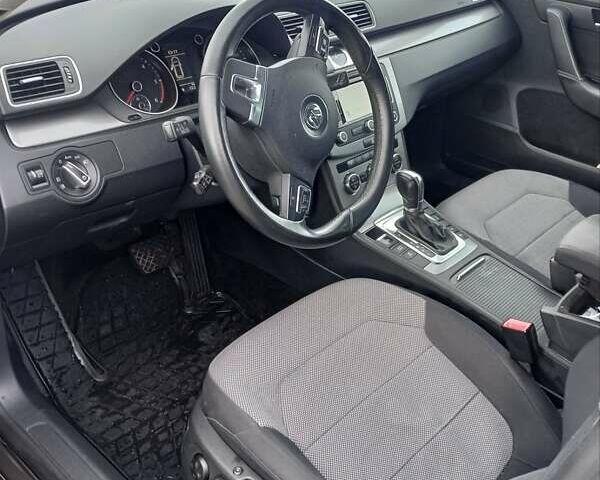 Коричневый Фольксваген Пассат, объемом двигателя 2 л и пробегом 338 тыс. км за 10900 $, фото 21 на Automoto.ua