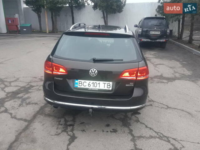 Коричневий Фольксваген Пассат, об'ємом двигуна 1.6 л та пробігом 330 тис. км за 8800 $, фото 4 на Automoto.ua
