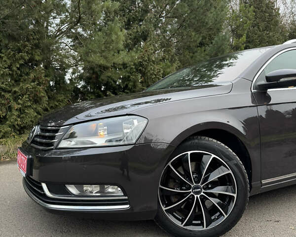 Коричневий Фольксваген Пассат, об'ємом двигуна 2 л та пробігом 217 тис. км за 12999 $, фото 18 на Automoto.ua