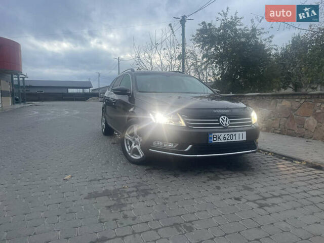 Коричневый Фольксваген Пассат, объемом двигателя 2 л и пробегом 325 тыс. км за 10500 $, фото 1 на Automoto.ua