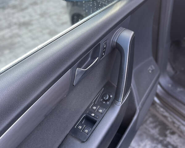 Коричневый Фольксваген Пассат, объемом двигателя 1.6 л и пробегом 284 тыс. км за 8950 $, фото 9 на Automoto.ua